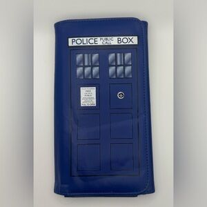 Doctor Who “Police Public Call Box” TARDIS Wallet